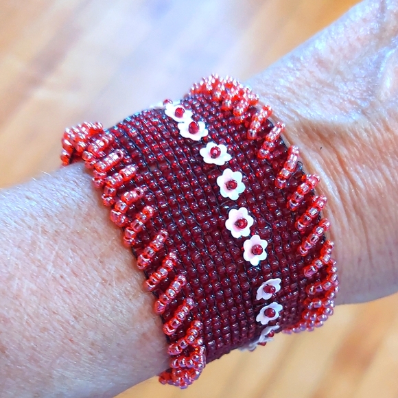 Jewelry - Vintage Stretch Seed Bead Wide Bracelet Flowers Red Burgundy